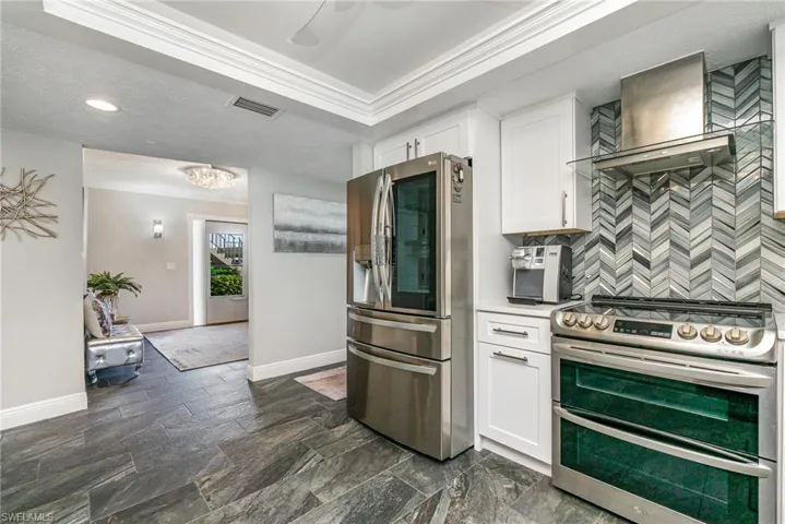 4001 SE 19th  PL, Cape Coral, FL 33904