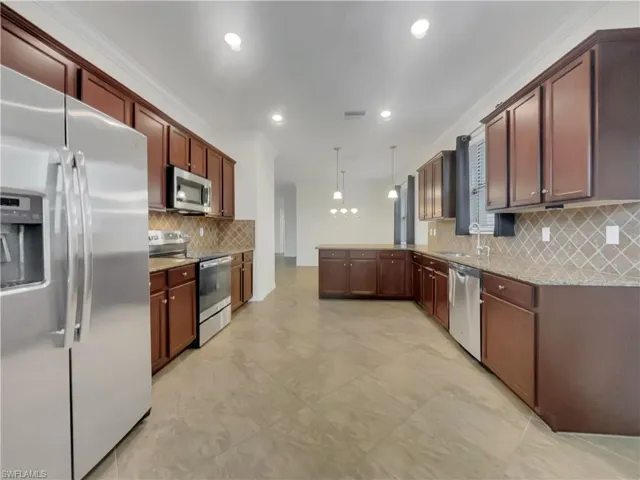14342  Vindel  CIR, Fort Myers, FL 33905