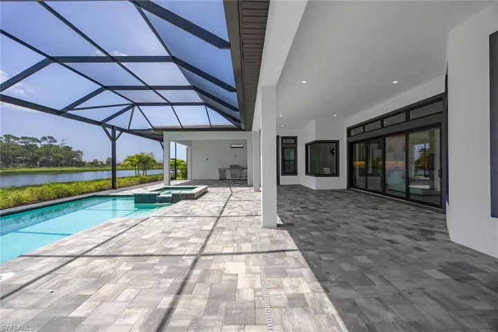 15428 Turin Dr, Naples, Florida 34114