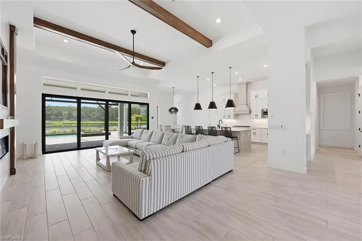 15428 Turin Dr, Naples, Florida 34114