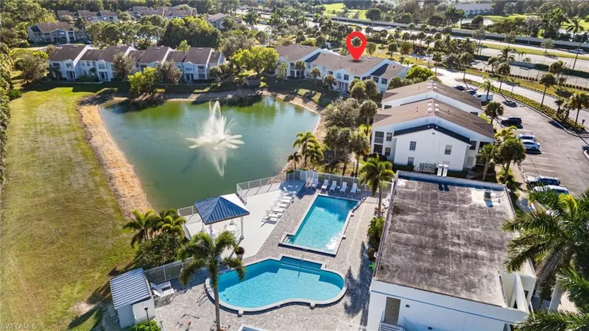 161 Santa Clara Dr 10, Naples, Florida 34104