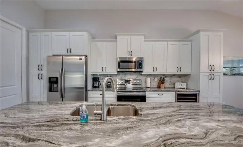 515 SW 22nd  TER, Cape Coral, FL 33991