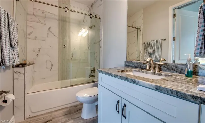 515 SW 22nd  TER, Cape Coral, FL 33991