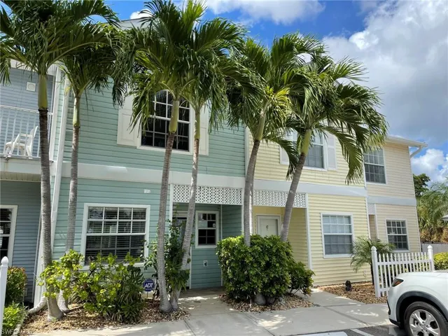 View of front of town house