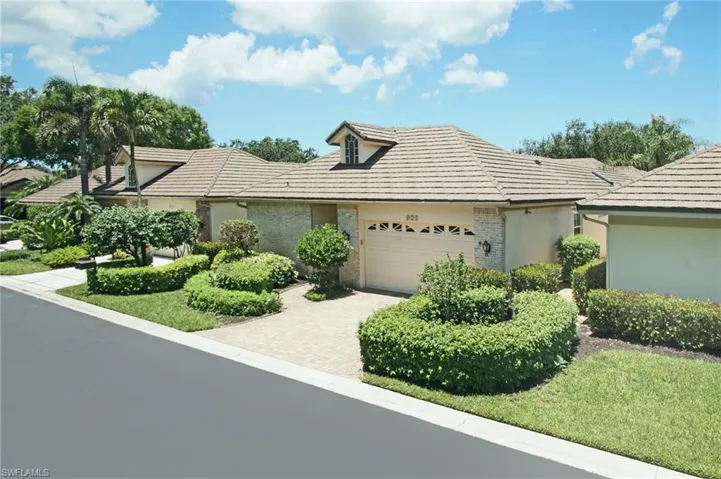 922  Turtle  CT, Naples, FL 34108