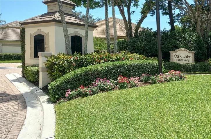 922  Turtle  CT, Naples, FL 34108