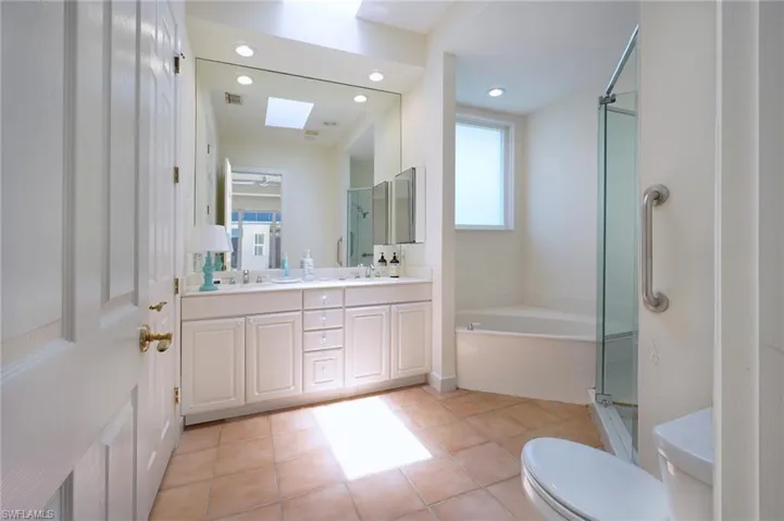 922  Turtle  CT, Naples, FL 34108