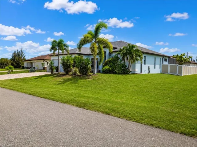 2123 Nw 41st Pl, Cape Coral, Florida 33993