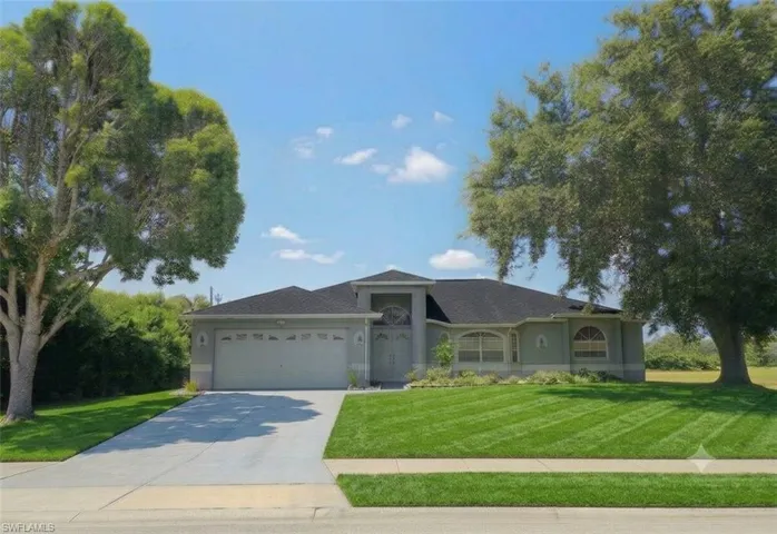 200 Richmond Ave N, Lehigh Acres, Florida 33936