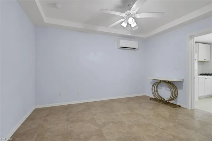 Guest bedroom