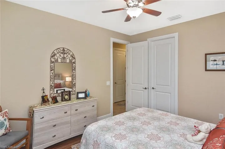 Guest bedroom