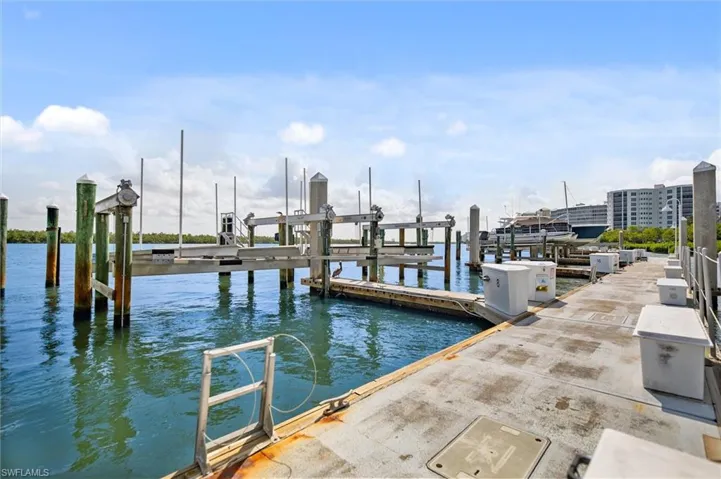 4199 Bay Beach Ln, Fort Myers Beach, Florida 33931
