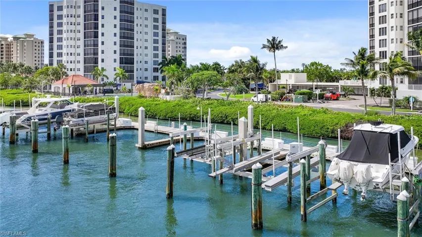 4199 Bay Beach Ln, Fort Myers Beach, Florida 33931