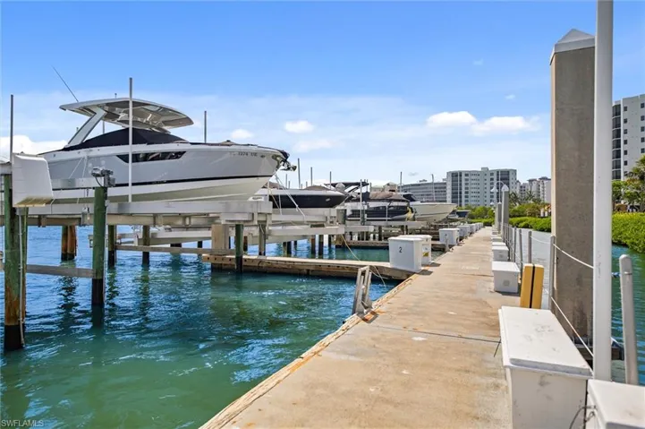 4199 Bay Beach Ln, Fort Myers Beach, Florida 33931