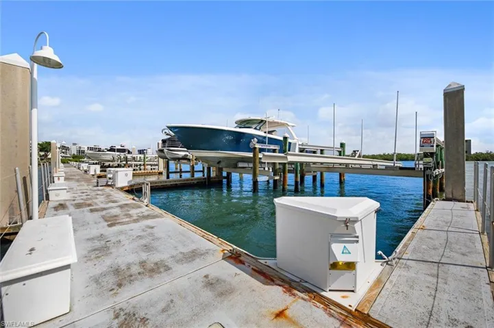 4199 Bay Beach Ln, Fort Myers Beach, Florida 33931
