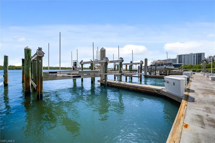 4199 Bay Beach Ln, Fort Myers Beach, Florida 33931