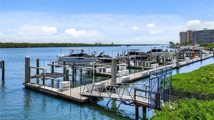 4199 Bay Beach Ln, Fort Myers Beach, Florida 33931