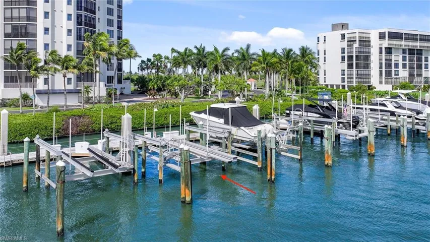 4199 Bay Beach Ln, Fort Myers Beach, Florida 33931