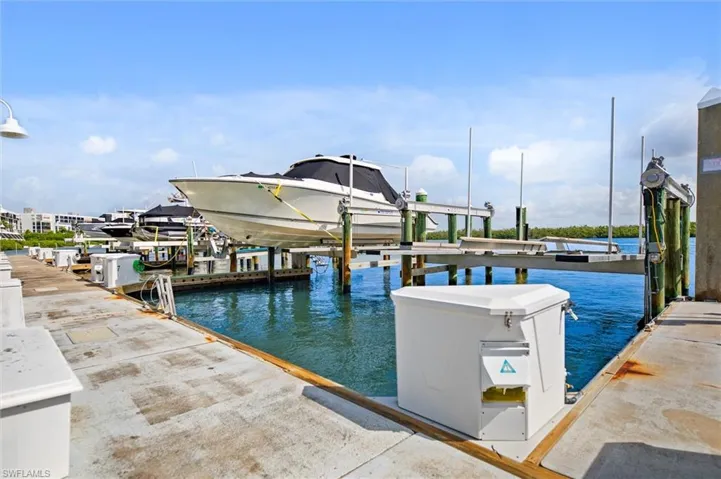 4199 Bay Beach Ln, Fort Myers Beach, Florida 33931