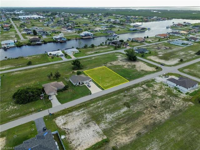 4326 NW 34th ST, CAPE CORAL FL 33993