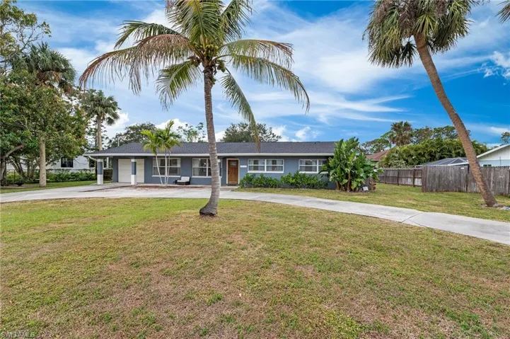 27200  Lavinka  ST, Bonita Springs, FL 34135