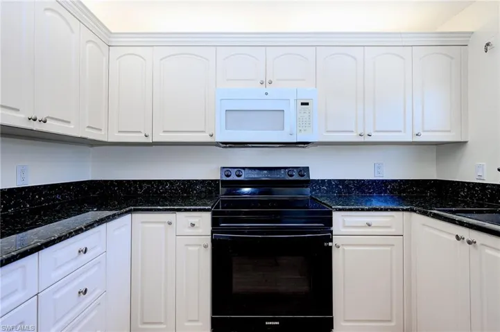 1100 8th Ave S 309c, Naples, Florida 34102