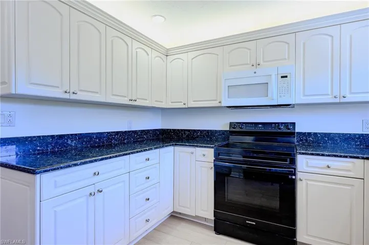 1100 8th Ave S 309c, Naples, Florida 34102