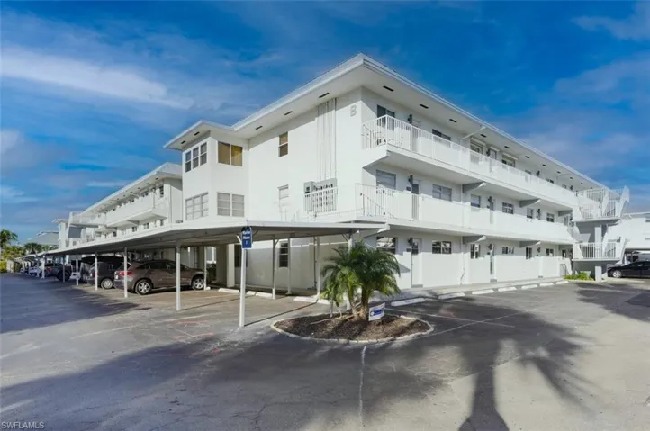 1100 8th Ave S 309c, Naples, Florida 34102