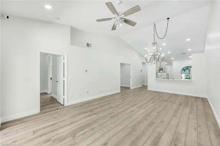 6208  Shadowood  CIR, Naples, FL 34112