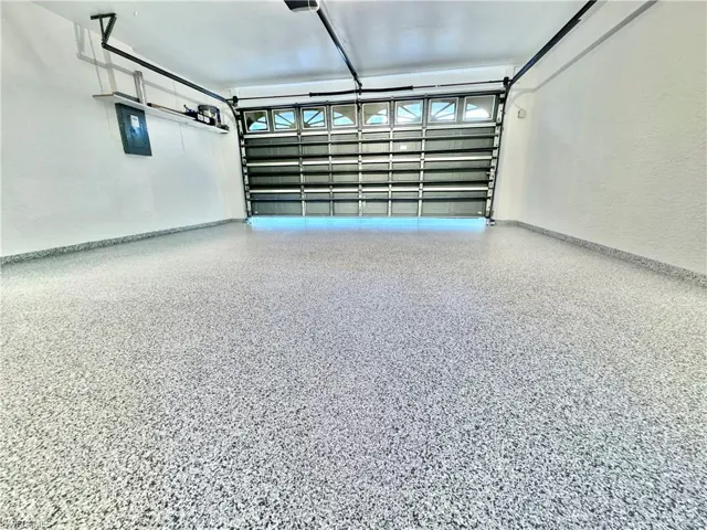 6208  Shadowood  CIR, Naples, FL 34112
