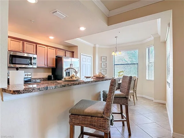 9830 Giaveno Cir 1637, Naples, Florida 34113