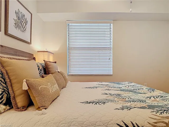 9830 Giaveno Cir 1637, Naples, Florida 34113