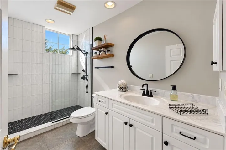 3471 Sunset Key Cir 102, Punta Gorda, Florida 33955