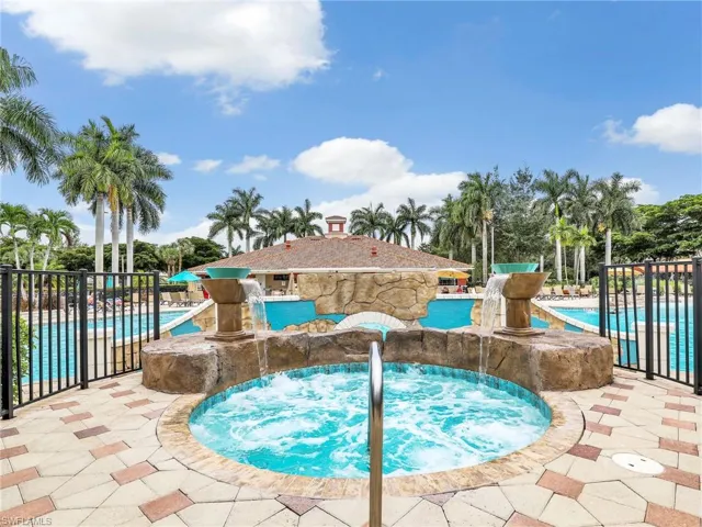 20040 Barletta Ln 326, Estero, Florida 33928