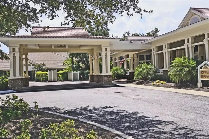 View of home's community