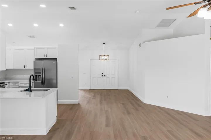 Kitchen/ Living room
