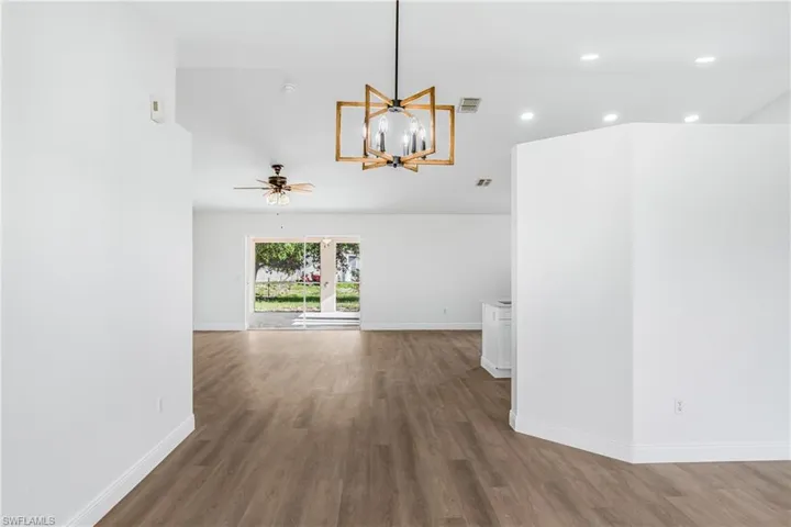 Main Entrance, Foyer