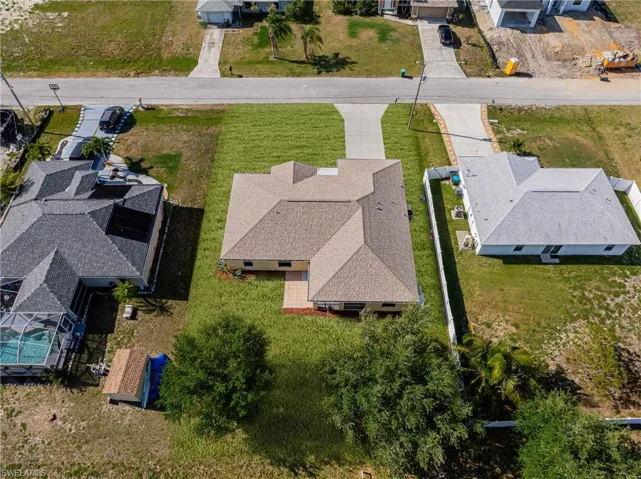 Bird's eye view with a residential view