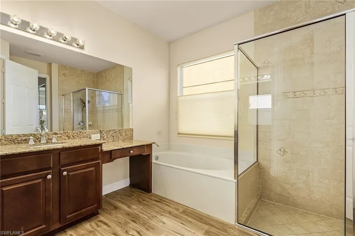 Primary First Floor En Suite Bathroom