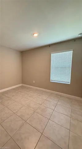 635 NE 6th  PL, Cape Coral, FL 33909