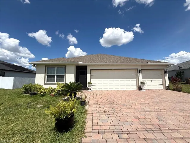 635 Ne 6th Pl, Cape Coral, Florida 33909