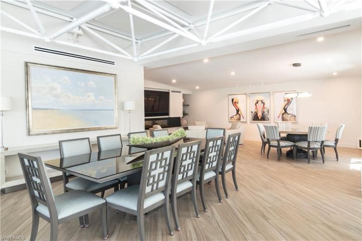An elegant & relaxing poolside gathering spot for Park Shore Tower residents and guests.
