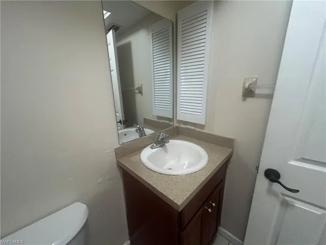 215-217 Se 23rd Pl 215, Cape Coral, Florida 33990