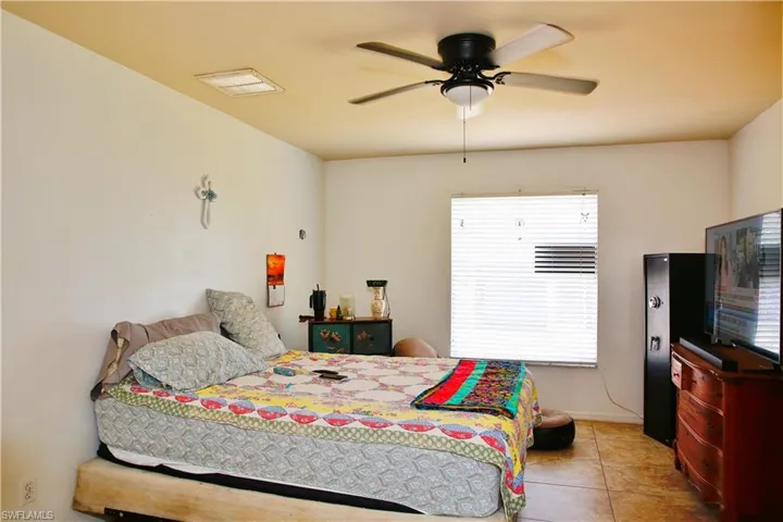 631/633 Se Van Loon Ter, Cape Coral, Florida 33990