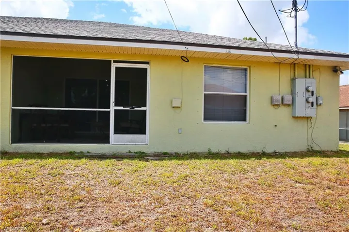 631/633 Se Van Loon Ter, Cape Coral, Florida 33990