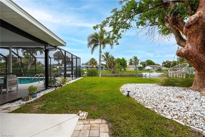 Fenced dog run/children's play area safe from the canal