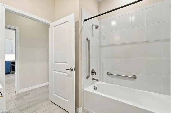 11861 Venetian Lagoon Dr 203, Fort Myers, Florida 33913
