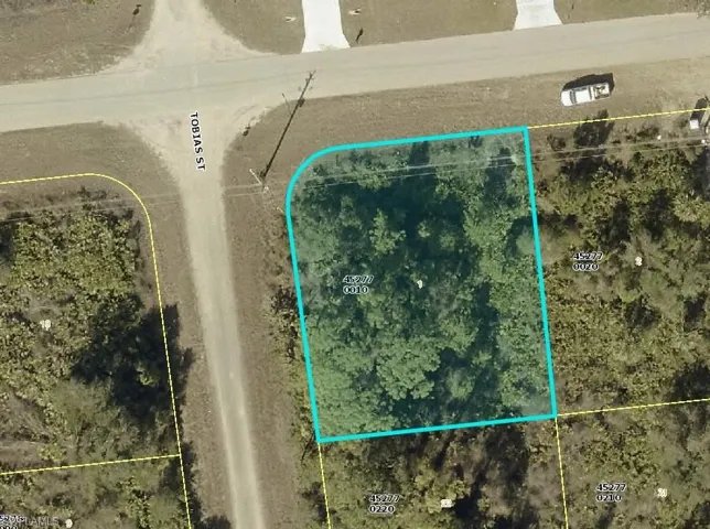 673 Windermere Dr, Lehigh Acres, Florida 33972
