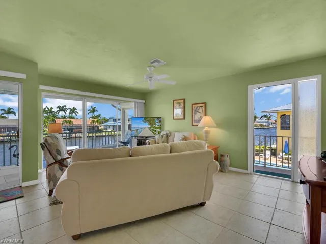 Retractable Screen Door @ Front Entry