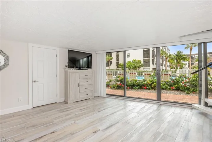 1007  Anglers  CV, Marco Island, FL 34145